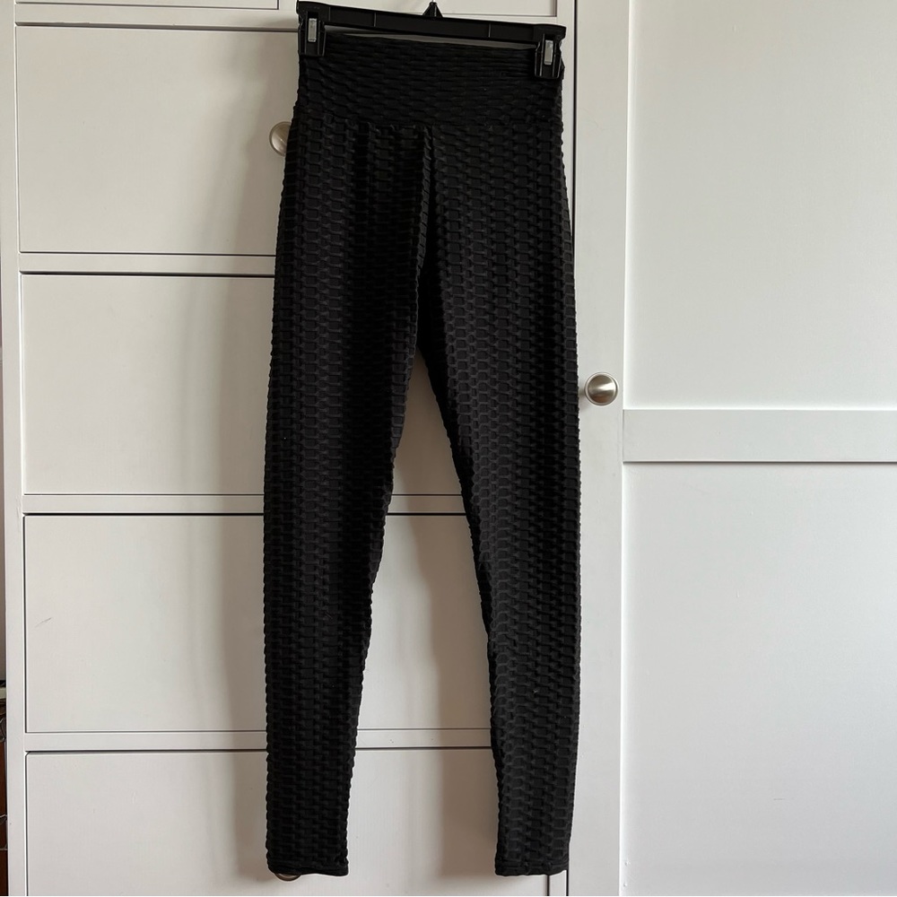 Forever 21 Active Black Honeycomb Leggings